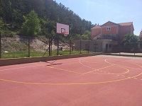 OŠ Kamešnica, Sinj, Hrvatska- sportski teren
